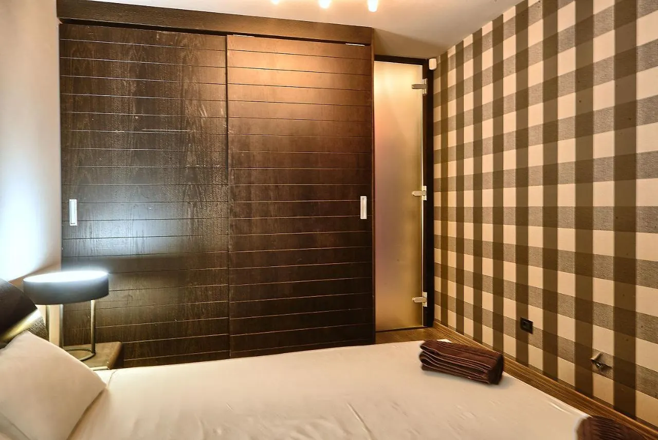 Baratero Terrasse Apartment + Free Parking Sofia